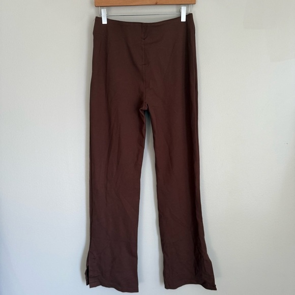 Abercrombie & Fitch split hem Ponte flared pants chocolate brown size large - Picture 3 of 8
